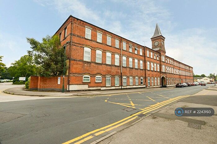 2 Bedroom Flat To Rent In Leen Court, Nottingham, NG7