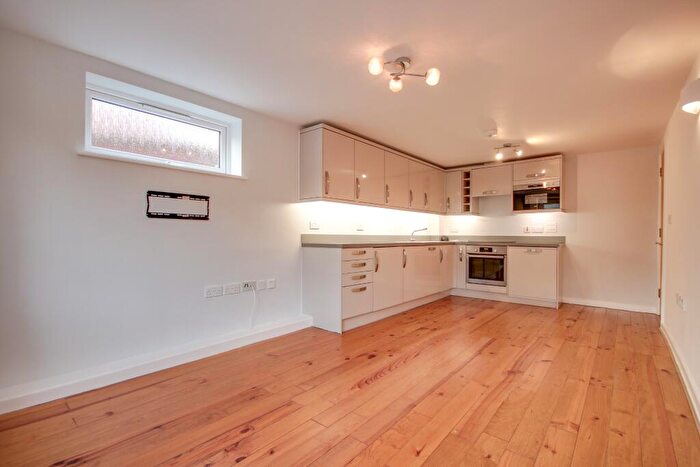 2 Bedroom Flat For Sale In Bitterne! Chain Free! Private Garden And Access!, SO19