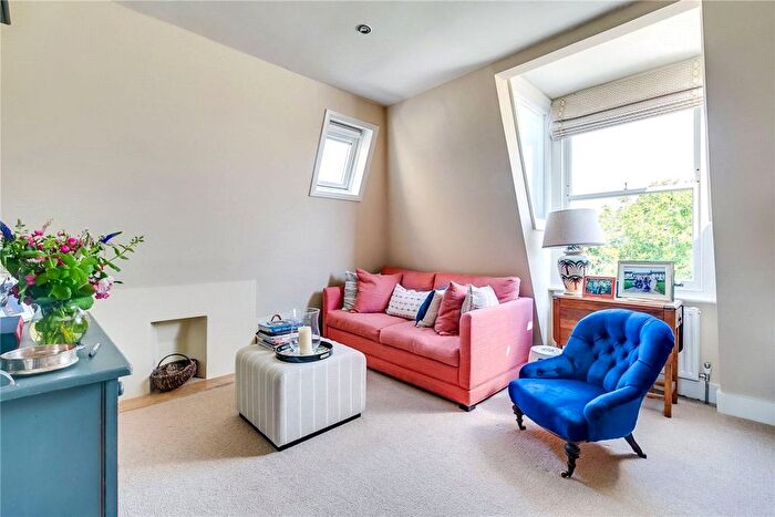 1 Bedroom Flat To Rent In St Charles Square, London, W10