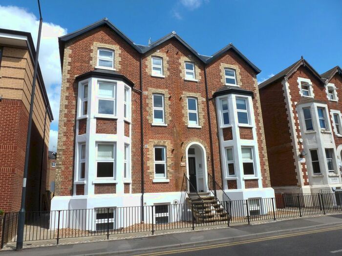 1 Bedroom Flat To Rent In York Road, Maidenhead, SL6