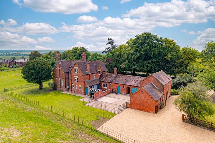 5 Bedroom Detached House To Rent In Highfields Farmhouse, Waltham Road, Freeby, Melton Mowbray, LE14