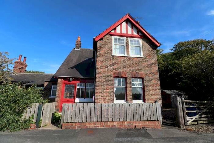 3 Bedroom Semi-Detached House For Sale In Station House, 85 Moor Lane, Carnaby, YO16