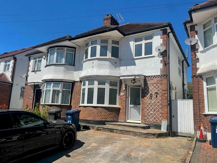 4 Bedroom Semi-Detached House To Rent In Brook Avenue, Edgware, HA8