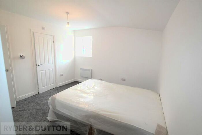 1 Bedroom Maisonette To Rent In Maple Street, Huddersfield, West Yorkshire, HD5