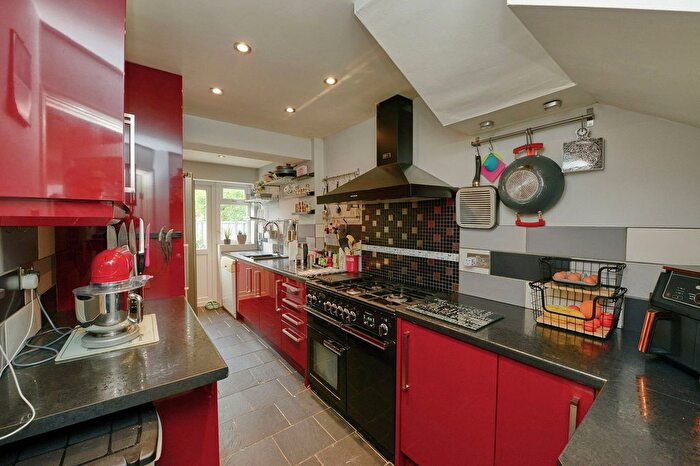 3 Bedroom Terraced House For Sale In Beechbrook Avenue, Yateley, GU46
