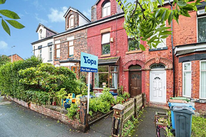 3 Bedroom Terraced House For Sale In Crescent Road, Manchester, M8