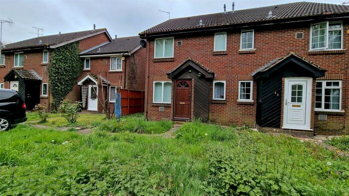 1 Bedroom Property To Rent In Albany Park, Colnbrook, Slough, SL3