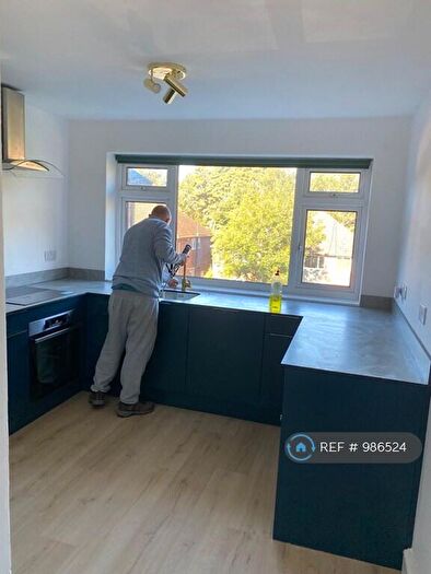 2 Bedroom Flat To Rent In Hammonds Lane, Great Warley, Brentwood, CM13