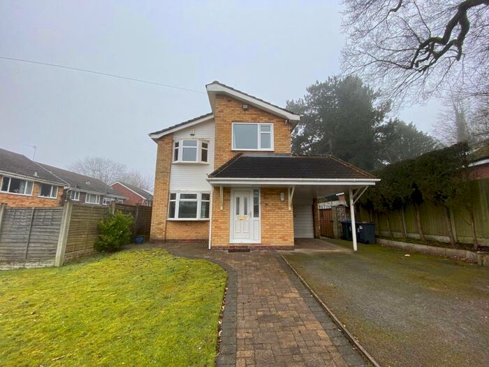 3 Bedroom House To Rent In All Saints Drive, Four Oaks, B74