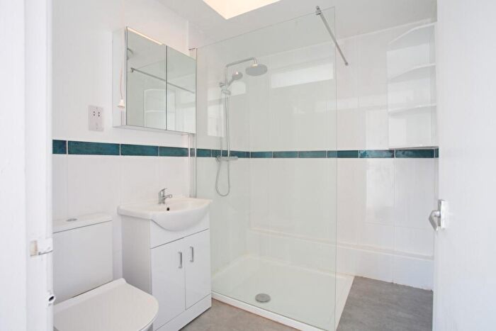 2 Bedroom Apartment To Rent In Gordon Avenue Portswood, SO14