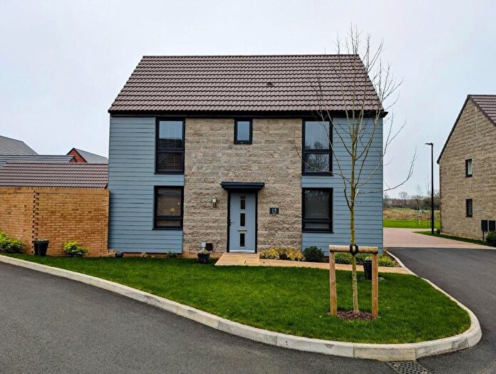 3 Bedroom Detached House For Sale In Crossman Way, Yate, Bristol, BS37