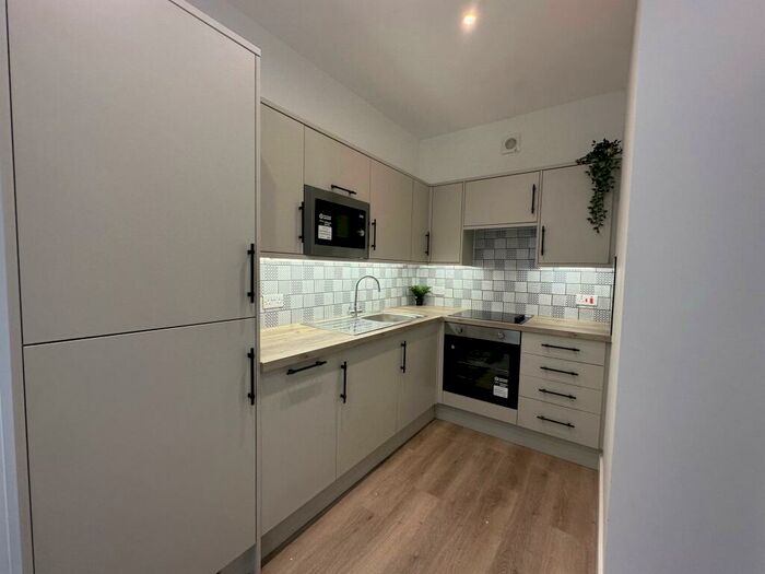 2 Bedroom Duplex To Rent In Arcot Street, Penarth, CF64