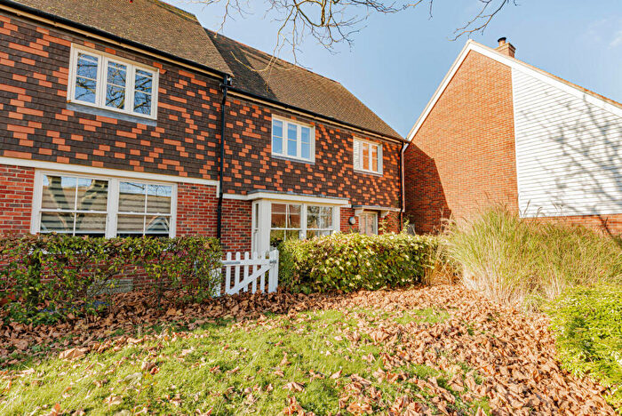 4 Bedroom House For Sale In Queens Road, Ash, Canterbury, CT3