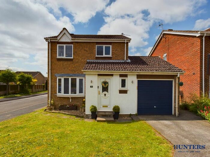 3 Bedroom Detached House For Sale In Meadow Drive, Market Weighton, York, YO43