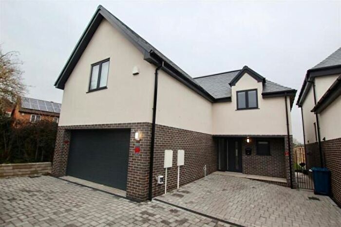 4 Bedroom Detached House To Rent In Richardson Gardens, West Bridgford, Nottingham, Nottinghamshire, NG2