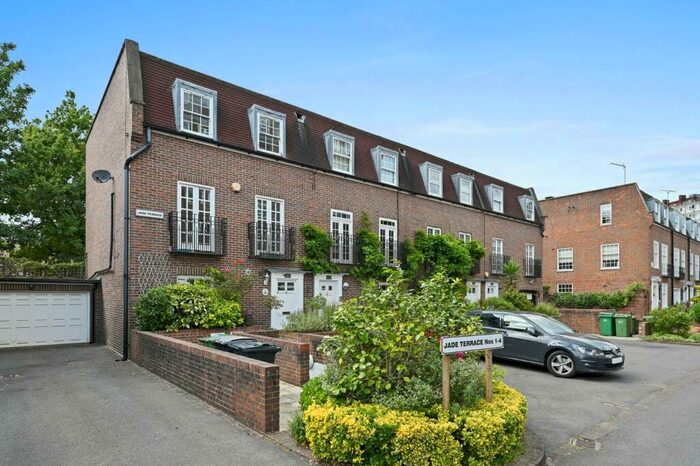 5 Bedroom End Of Terrace House To Rent In Marston Close, London, NW6