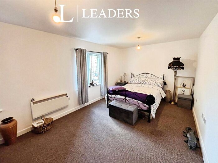 2 Bedroom Apartment For Sale In Woodsome Park, Woolton, Liverpool, L25