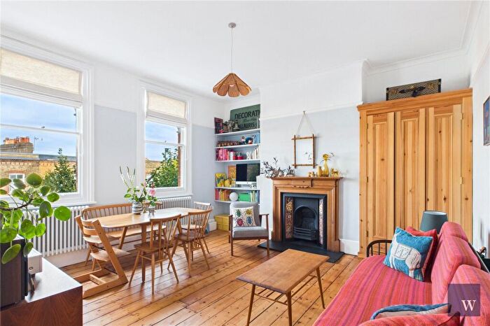 2 Bedroom Apartment For Sale In Dulwich Road, London, SE24