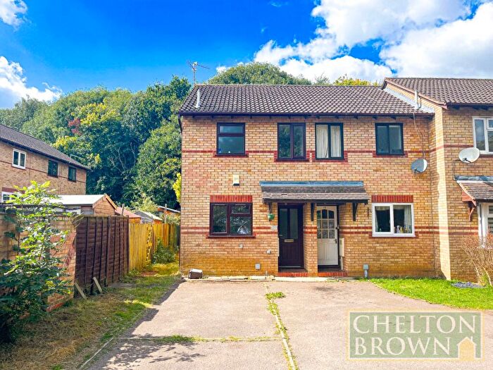 2 Bedroom House To Rent In Sherwood Drive, Daventry, Northants, NN11