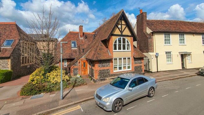 2 Bedroom Maisonette To Rent In St Mary`s Courtyard, Ware, SG12