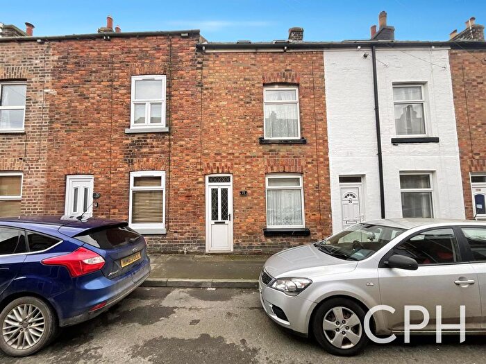 2 Bedroom Terraced House For Sale In Nelson Street, Scarborough, YO12