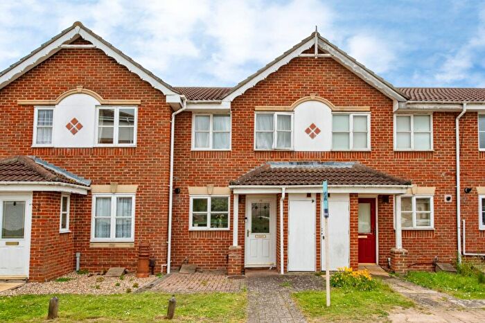 2 Bedroom Semi-Detached House For Sale In Ark Avenue, Grays, Essex, RM16