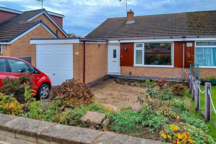 2 Bedroom Bungalow For Sale In Thorntree Gardens, Eastwood, Nottingham, NG16