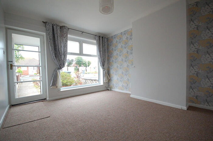1 Bedroom Semi-Detached Bungalow To Rent In Coral Place, FY4