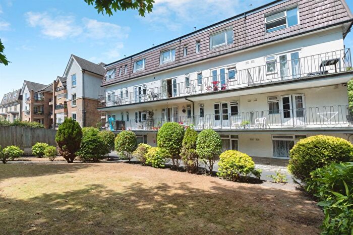 1 Bedroom Flat For Sale In Knyveton Road, Bournemouth, BH1