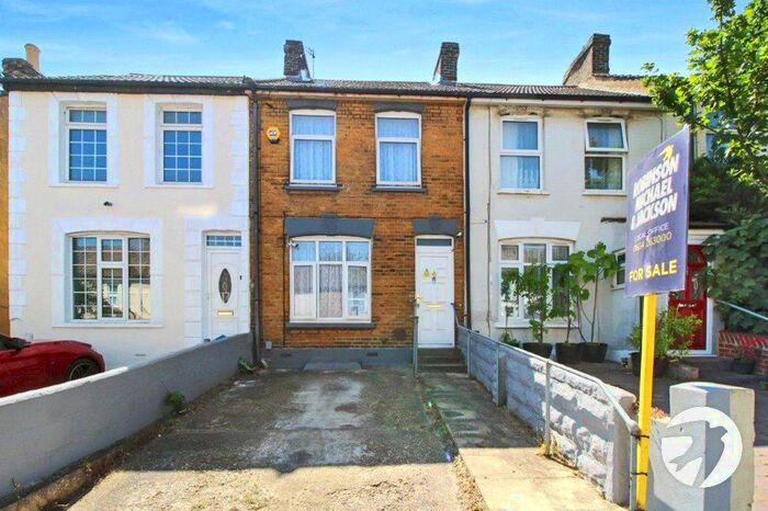 3 Bedroom Terraced House To Rent In Gillingham Road, Gillingham, Kent, ME7