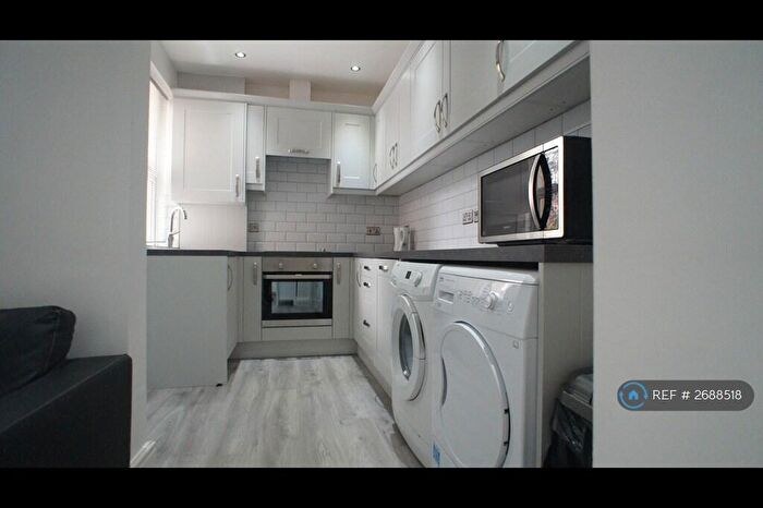 5 Bedroom Terraced House To Rent In Wayland Road, Sheffield, S11