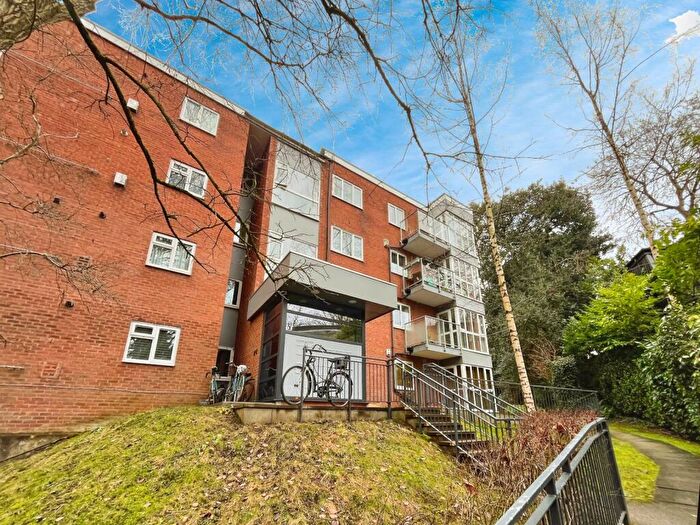 1 Bedroom Flat For Sale In Mersey Road, West Didsbury, Manchester, M20