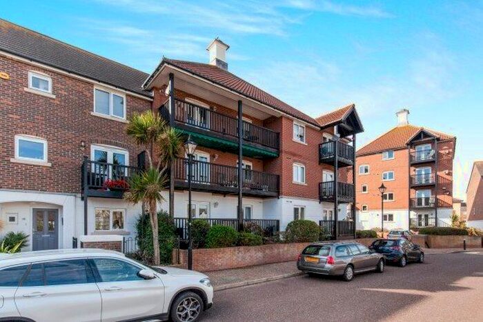 2 Bedroom Flat To Rent In Ocean Court, Eastbourne, BN23