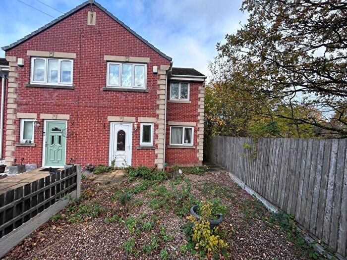2 Bedroom Town House For Sale In A St. Thomas Road, Barnsley, S75