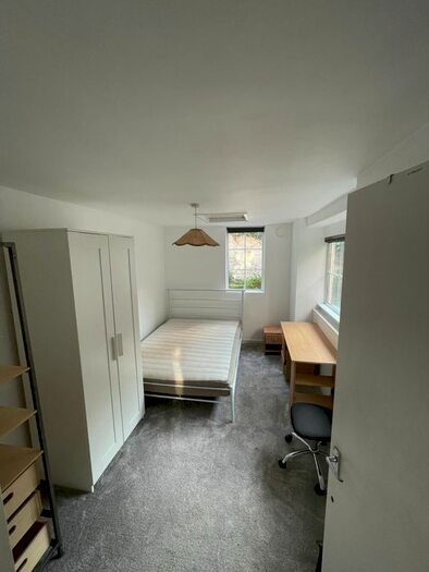 5 Bedroom Terraced House To Rent In Alexandra Terrace, Exeter, EX4