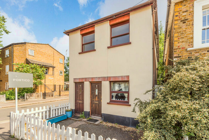 1 Bedroom Flat To Rent In Beulah Road, Walthamstow Village, London, E17