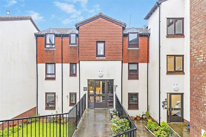 1 Bedroom Flat For Sale In Pebble Court, Paignton, Devon, TQ4