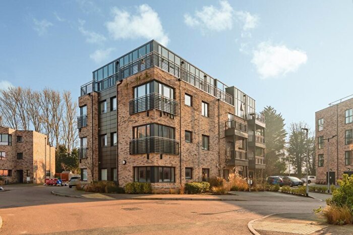 2 Bedroom Flat For Sale In Waterside Way, Nottingham, Nottinghamshire, NG2