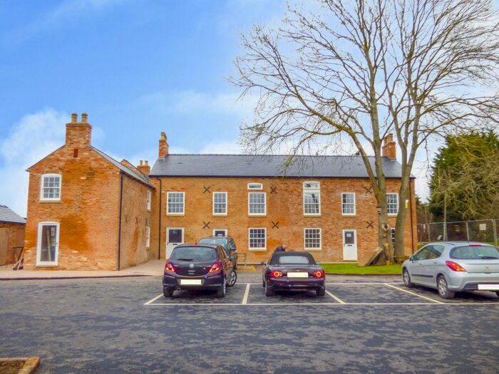 4 Bedroom Cottage To Rent In Canal Cottage, Hopwell Road, DE72