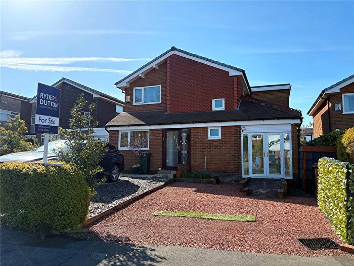 3 Bedroom Detached House For Sale In Sunningdale Drive, Hopwood, Greater Manchester, OL10