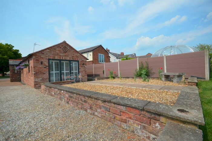 2 Bedroom Detached Bungalow To Rent In Catchpenny Cottage, Bretton, CH4