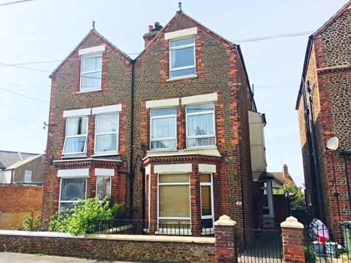 4 Bedroom Semi-Detached House To Rent In Hill Street, Hunstanton, PE36