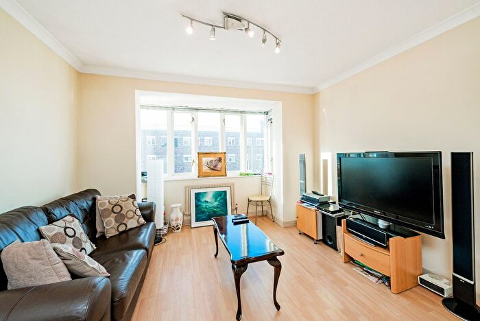 Studio To Rent In Lisson Grove, London, NW1