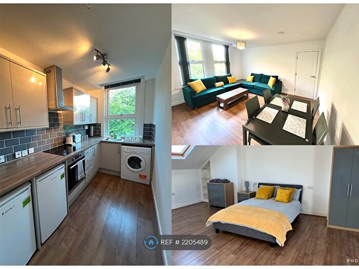 2 Bedroom Flat To Rent In Hanover Square, Leeds, LS3