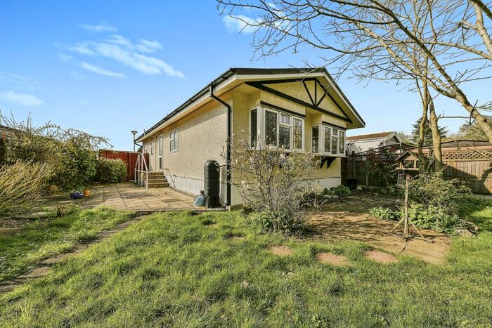 2 Bedroom Mobile Home For Sale In Jacks Hill Park, Jacks Hill, Graveley, Hitchin, SG4