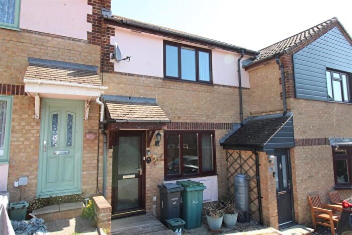 2 Bedroom House For Sale In Nelson Court, Cowes, PO31