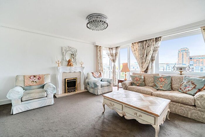 2 Bedroom Flat For Sale In Queens Gate Gardens, Kensington, London, SW7