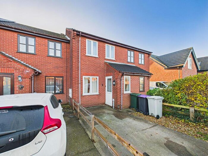 2 Bedroom Terraced House For Sale In Fulmar Drive, Louth, LN11