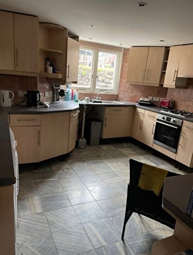 6 Bedroom Terraced House To Rent In Belmont Hill, London, SE13