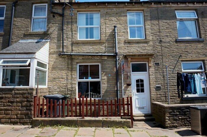 2 Bedroom Terraced House To Rent In Alma Street, Queensbury, Bradford, BD13
